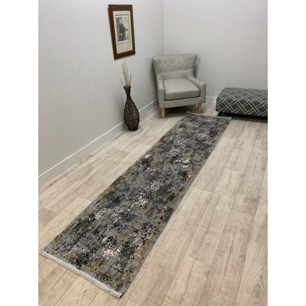 Bamboo Silk Silver/Charcoal Runner